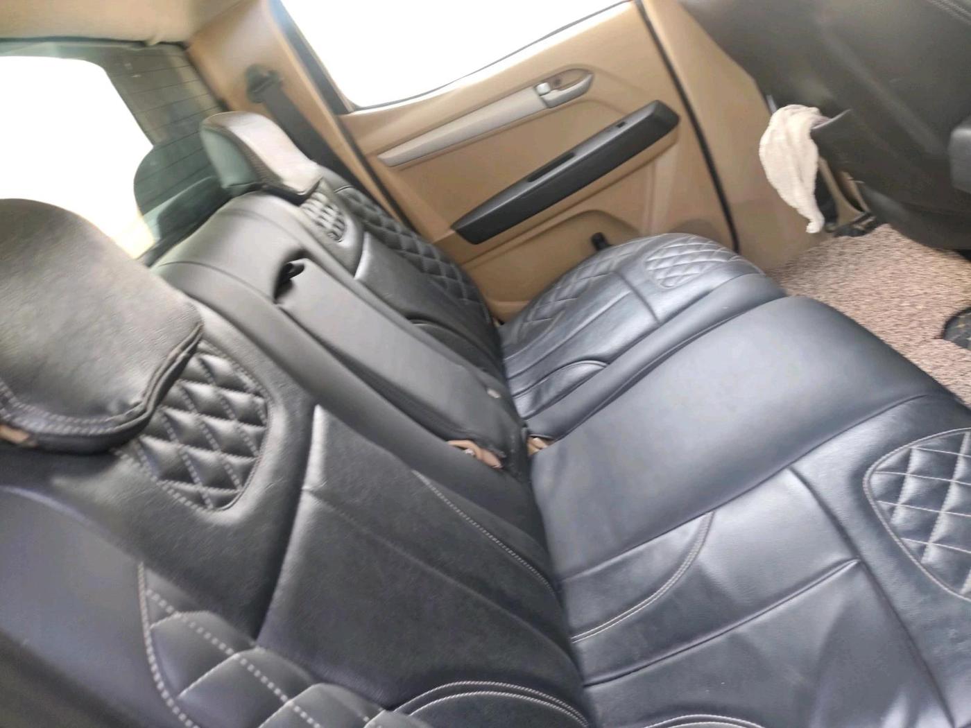 2018 ISUZU D-Max V Cross 4*4 MT, Diesel, Manual, 99,345 km, interior