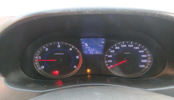 2011 Hyundai Verna FLUIDIC 1.6 CRDI EX, Diesel, Manual, 99,676 km, interior