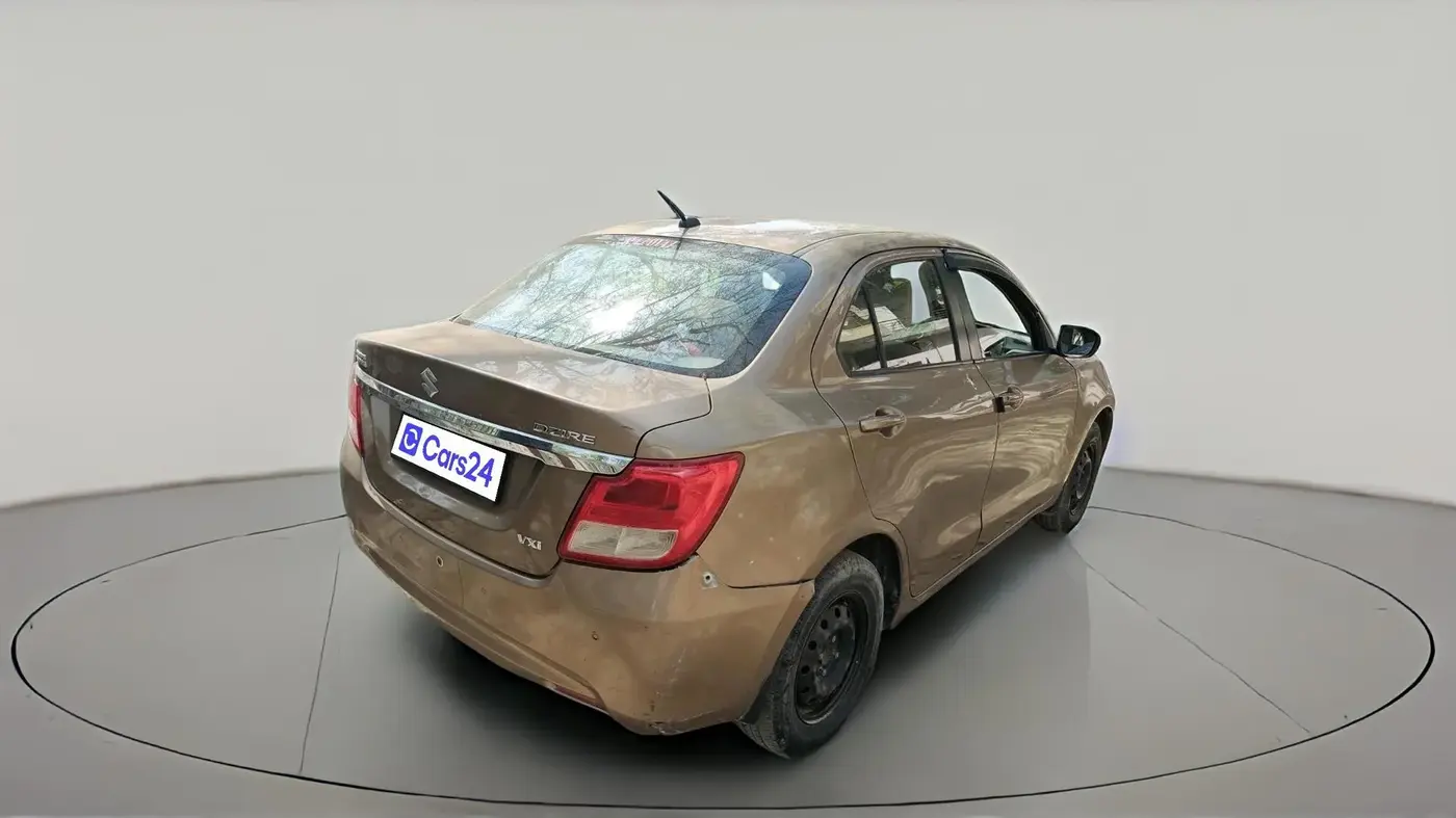 2017 Maruti Dzire VXI, CNG, Manual, 1,27,829 km, exterior