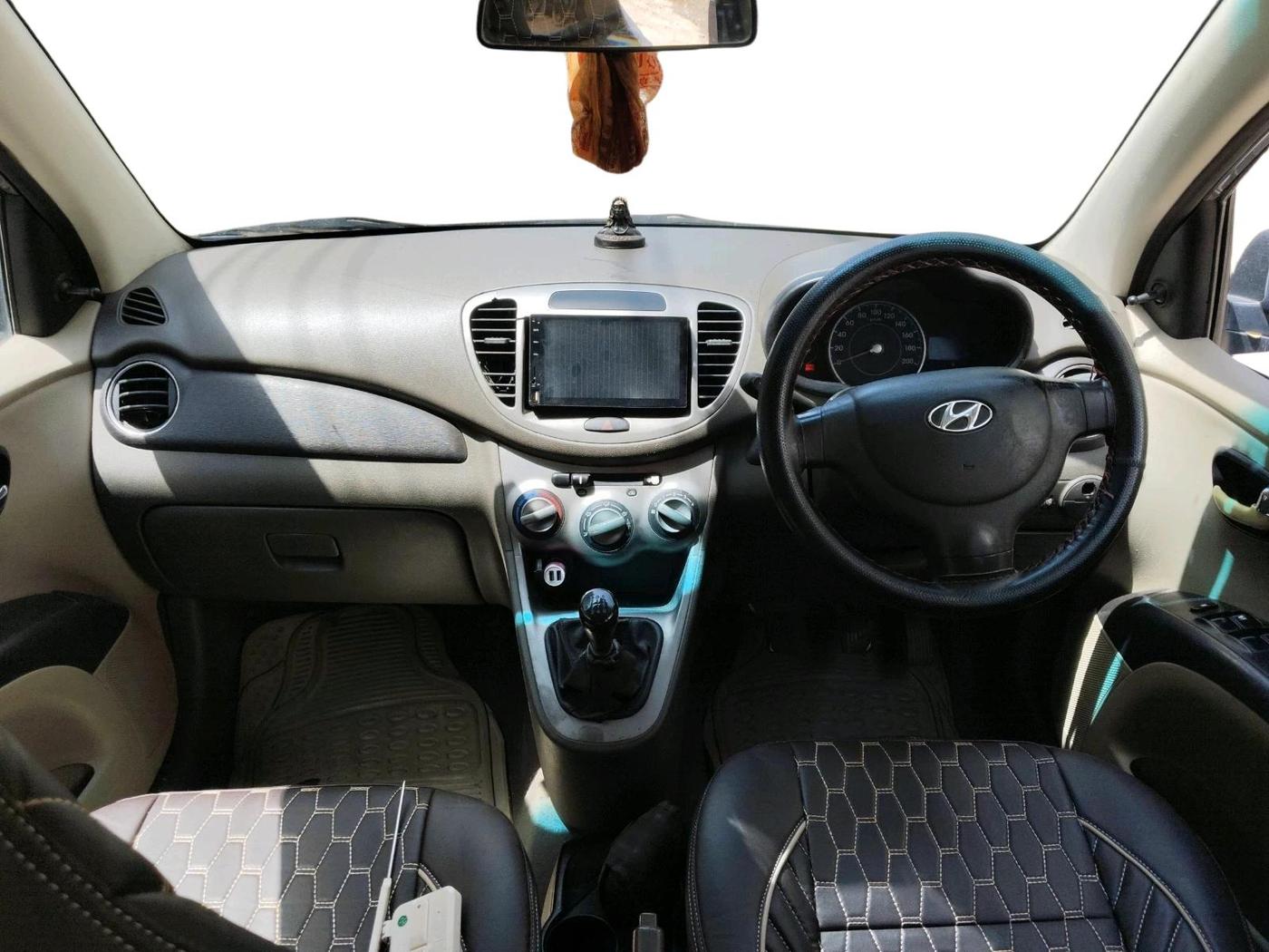 2012 Hyundai i10 MAGNA 1.2, Petrol, Manual, 1,61,733 km, interior