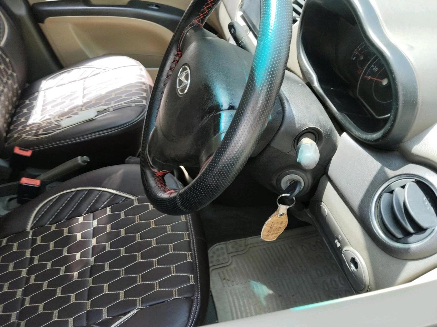 2012 Hyundai i10 MAGNA 1.2, Petrol, Manual, 1,61,733 km, interior
