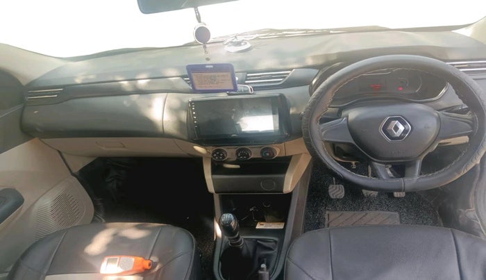 2020 Renault TRIBER RXE MT, Petrol, Manual, 58,458 km, interior