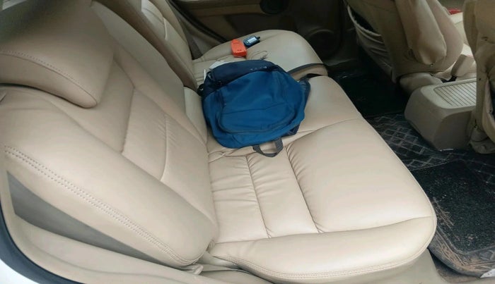 2010 Honda CRV 2.0L 2WD MT, CNG, Manual, 77,969 km, interior