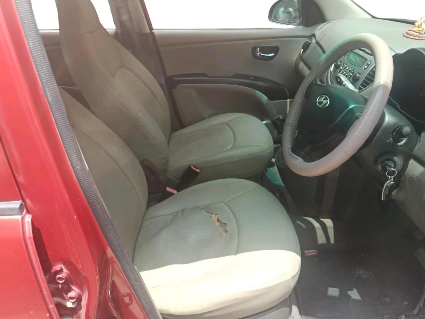 2011 Hyundai i10 SPORTZ 1.2, Petrol, Manual, 92,640 km, interior
