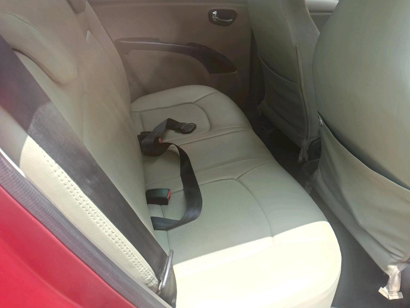 2011 Hyundai i10 SPORTZ 1.2, Petrol, Manual, 92,640 km, interior