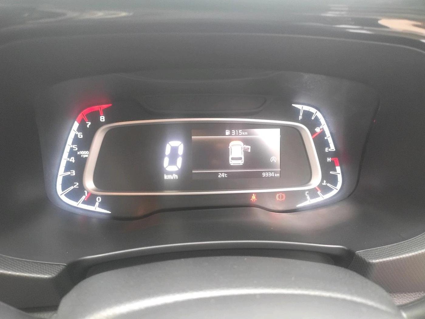2024 KIA SONET Gravity 1.2 Petrol MT, Petrol, Manual, 9,500 km, interior