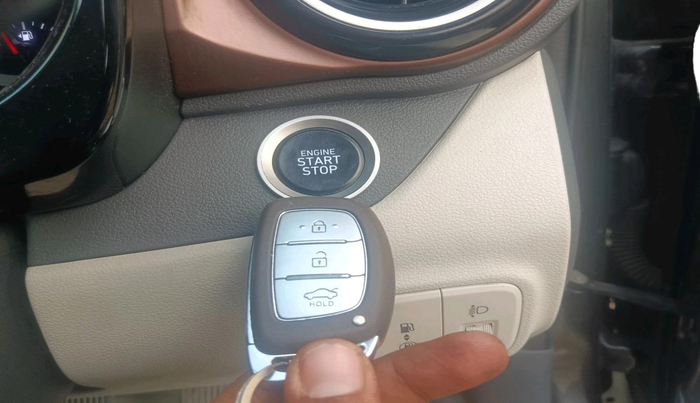 2024 Hyundai AURA SX 1.2 CNG, CNG, Manual, 43,469 km, interior