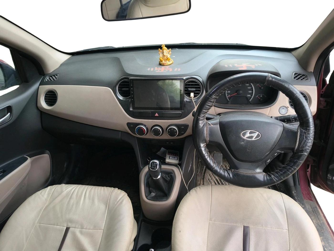 2013 Hyundai Grand i10 SPORTZ 1.2 KAPPA VTVT, Petrol, Manual, 60,686 km, interior