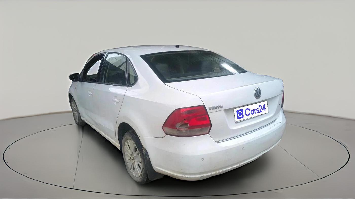 2015 Volkswagen Vento HIGHLINE DIESEL 1.5, Diesel, Manual, 1,66,801 km, exterior