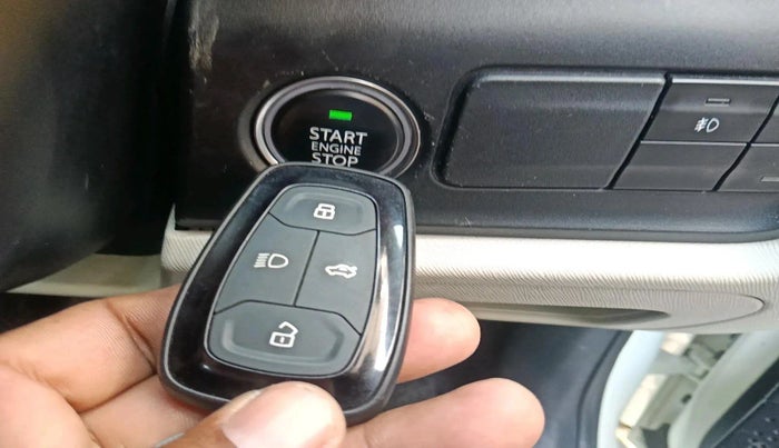 2022 Tata ALTROZ XZ PETROL, Petrol, Manual, 33,091 km, interior