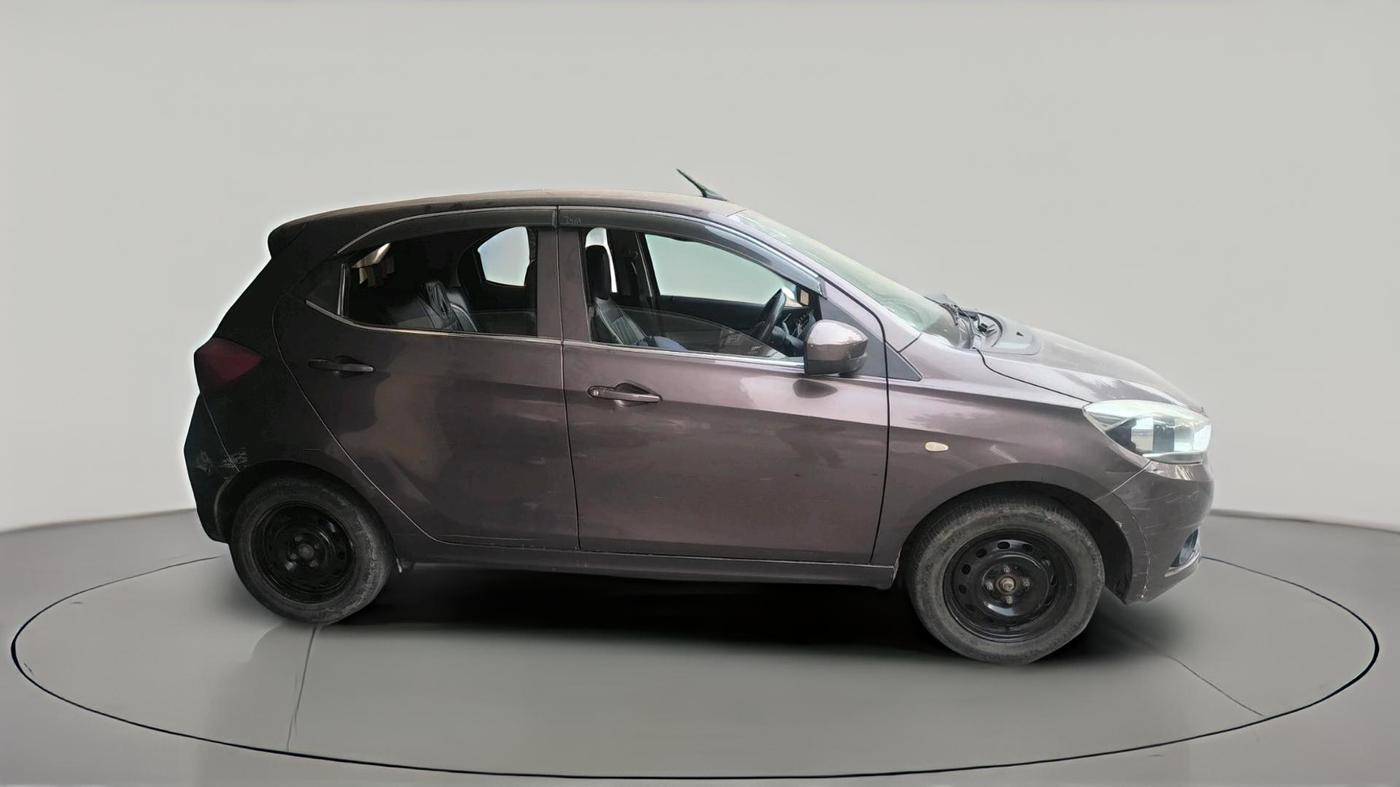 2017 Tata Tiago XT PETROL, Petrol, Manual, 61,169 km, exterior