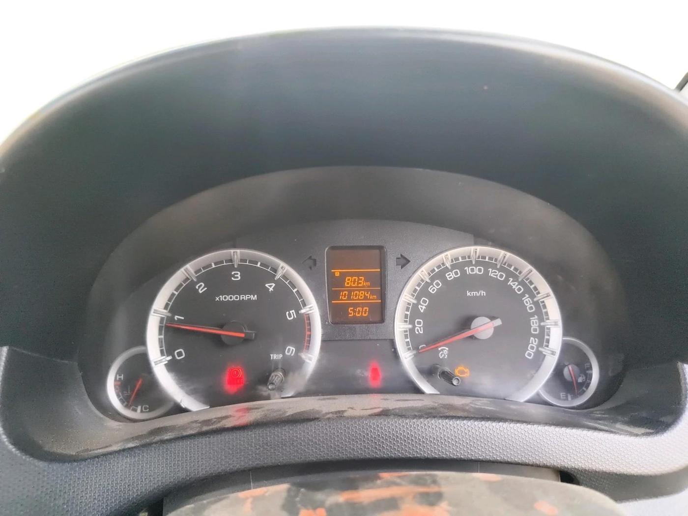 2013 Maruti Swift VDI, Diesel, Manual, 1,01,084 km, interior