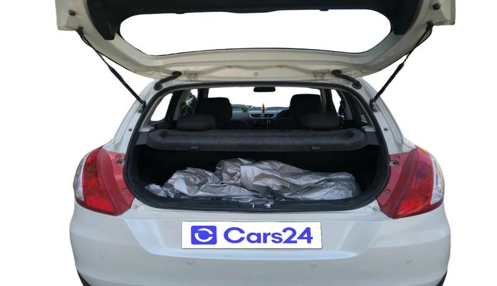 2015 Maruti Swift LXI (O), Petrol, Manual, 46,647 km, exterior