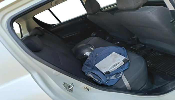 2015 Maruti Swift LXI (O), Petrol, Manual, 46,647 km, interior