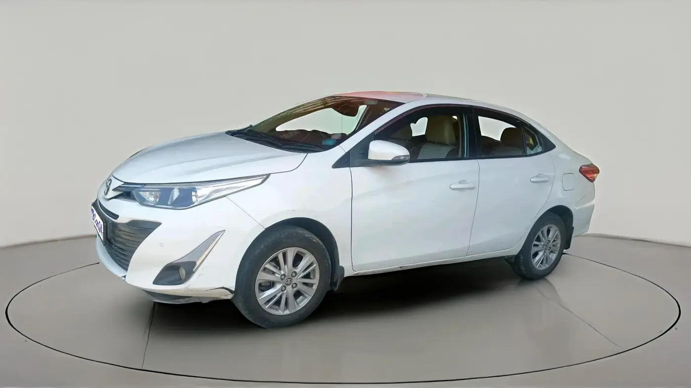 2018 Toyota YARIS V MT, Petrol, Manual, 1,15,275 km, exterior