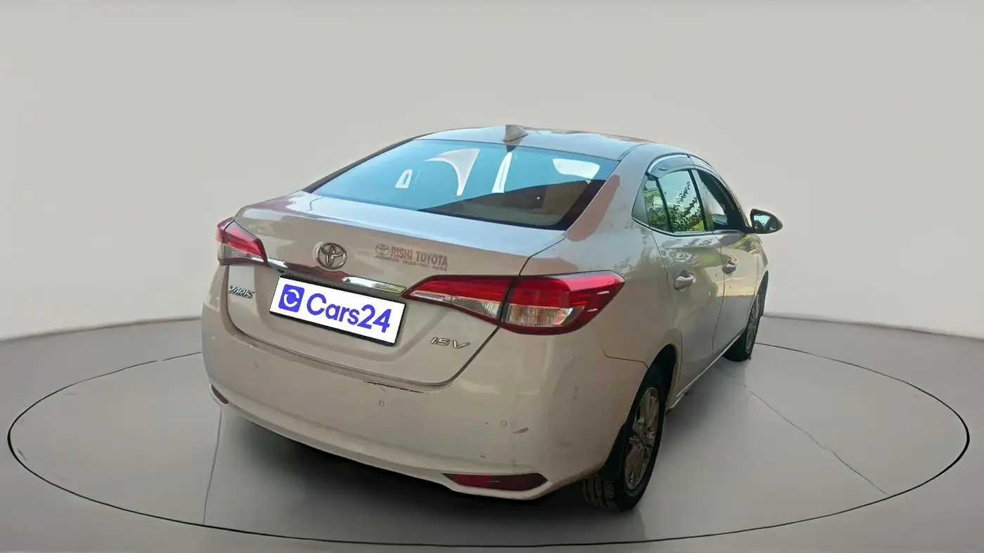 2018 Toyota YARIS V MT, Petrol, Manual, 1,15,275 km, exterior