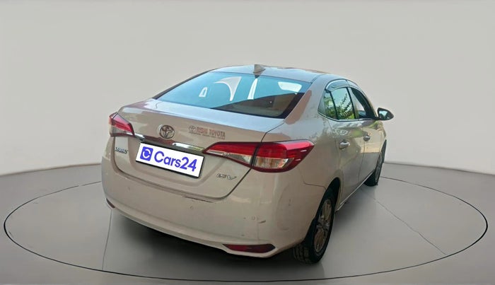 2018 Toyota YARIS V MT, Petrol, Manual, 1,14,084 km, exterior