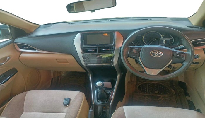 2018 Toyota YARIS V MT, Petrol, Manual, 1,14,084 km, interior