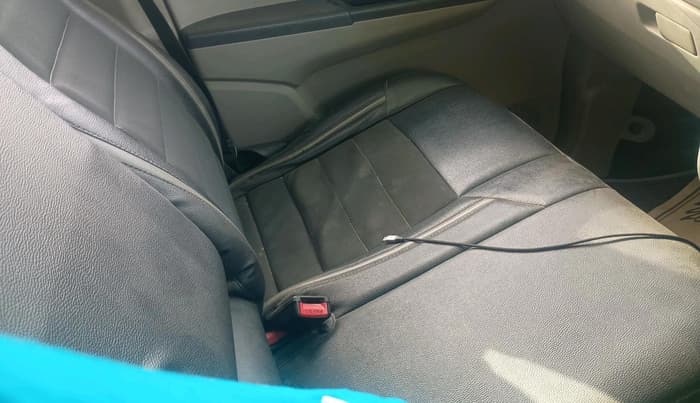 2016 Mahindra Kuv100 K4 PLUS 6 STR, CNG, Manual, 38,869 km, interior