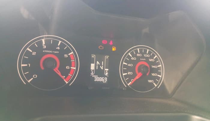 2016 Mahindra Kuv100 K4 PLUS 6 STR, CNG, Manual, 38,869 km, interior
