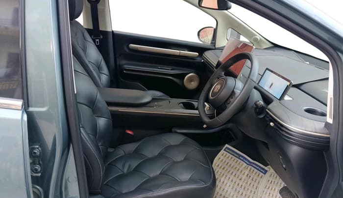 2025 MG Windsor EV Essence, Electric, Automatic, 25,605 km, interior
