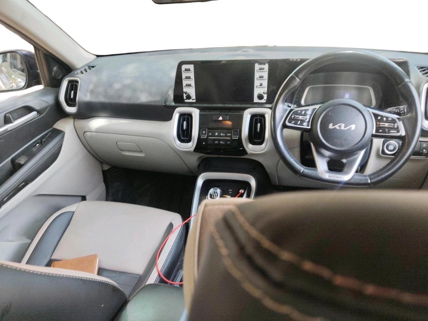2021 KIA SONET HTX 1.0 IMT, Petrol, Manual, 1,18,486 km, interior