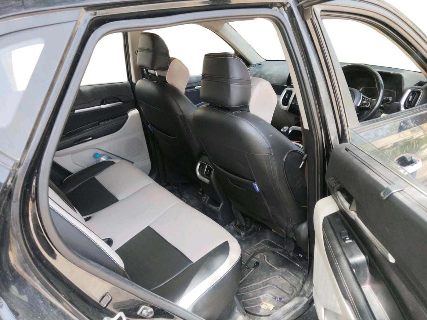 2021 KIA SONET HTX 1.0 IMT, Petrol, Manual, 1,18,486 km, interior