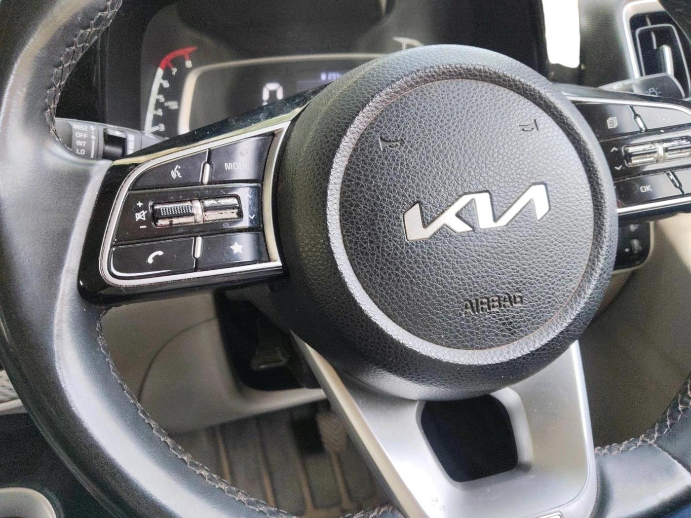 2021 KIA SONET HTX 1.0 IMT, Petrol, Manual, 1,18,486 km, interior