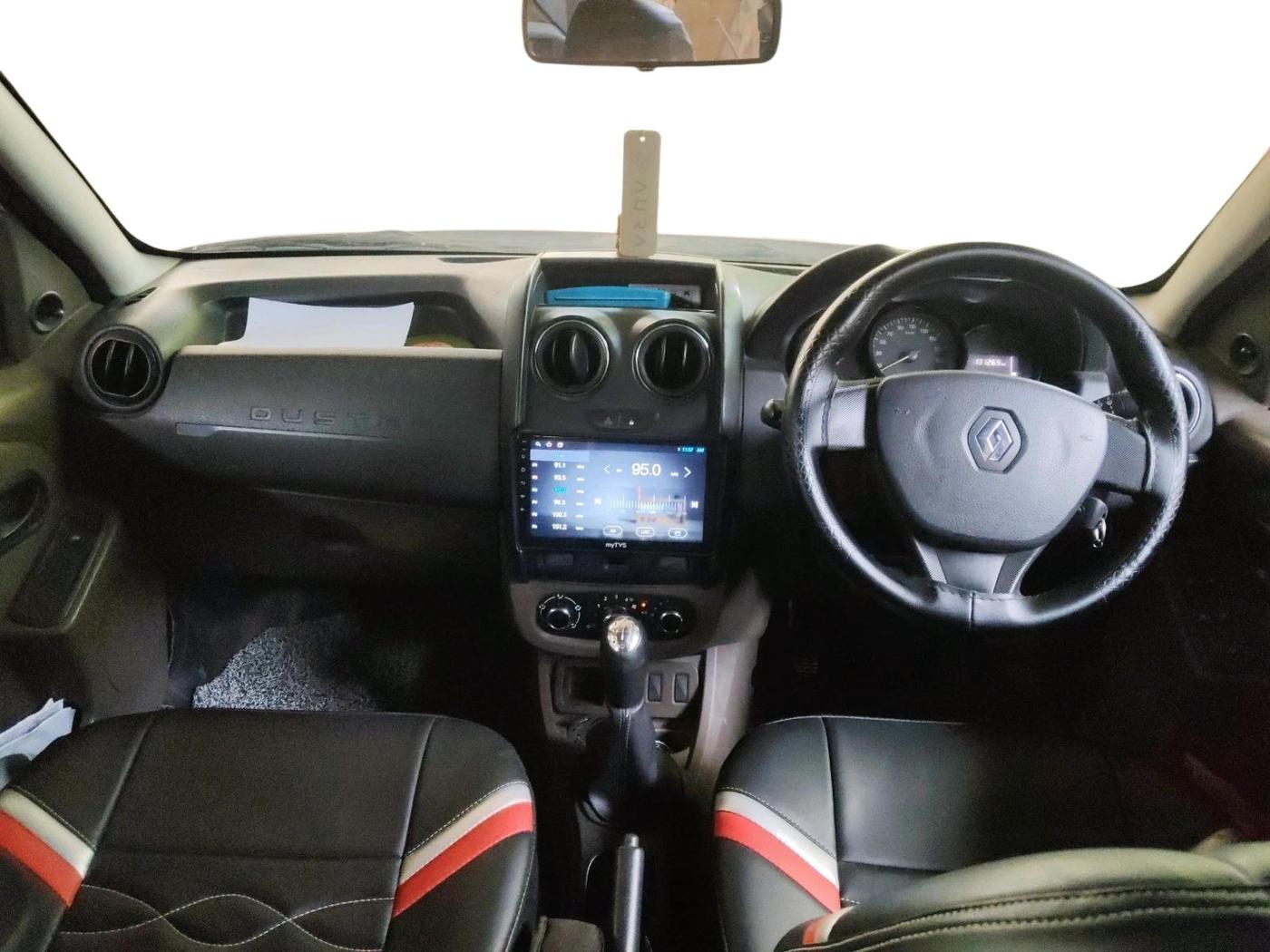 2017 Renault Duster 85 PS RXE DIESEL, Diesel, Manual, 1,31,270 km, interior