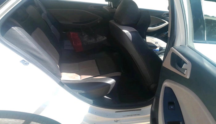 2017 Hyundai Elite i20 MAGNA EXECUTIVE 1.2, Petrol, Manual, 1,23,467 km, interior