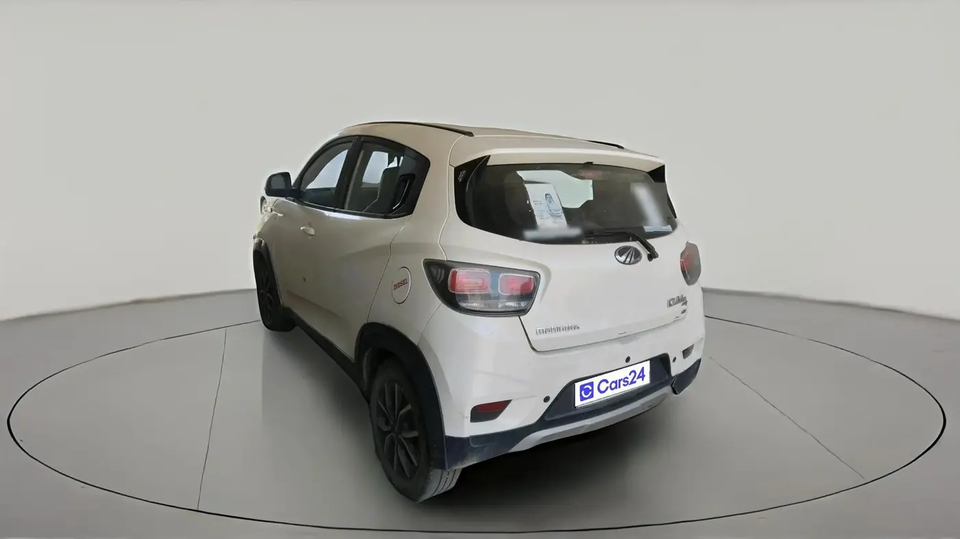 2017 Mahindra KUV 100 NXT K8 D 6 STR, Diesel, Manual, 1,07,596 km, exterior
