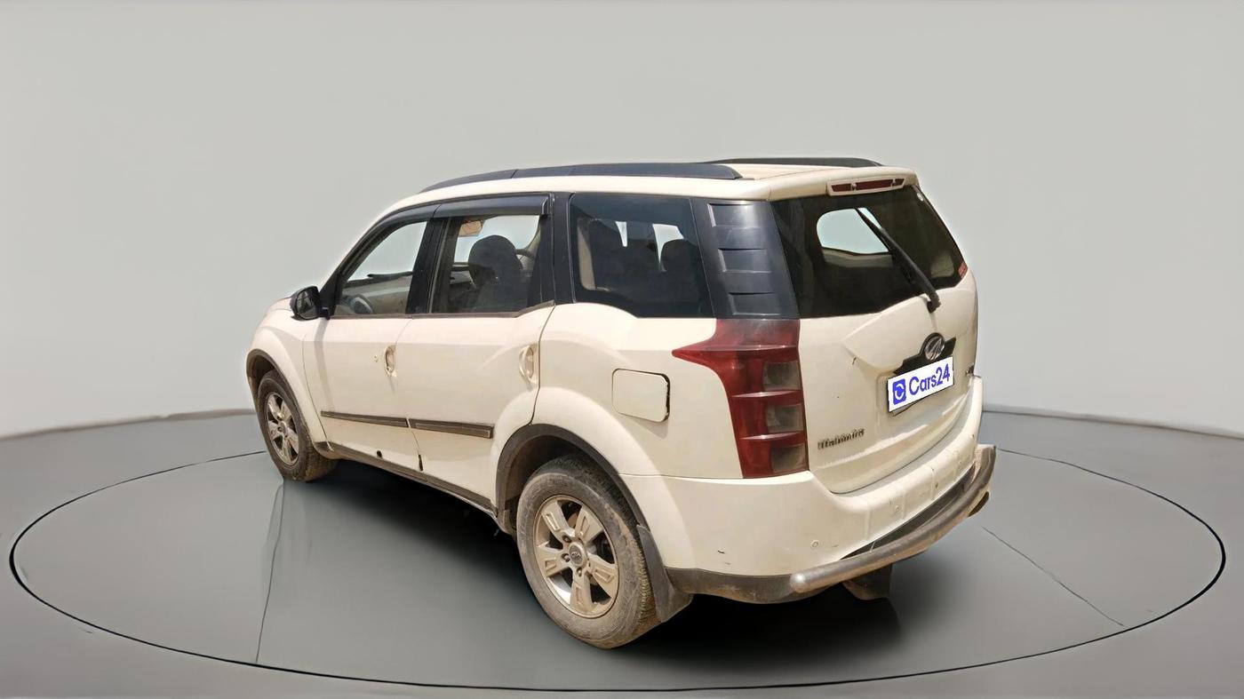2012 Mahindra XUV500 W8, Diesel, Manual, 4,72,237 km, exterior
