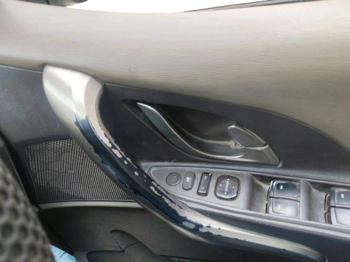 2012 Mahindra XUV500 W8, Diesel, Manual, 4,72,237 km, interior