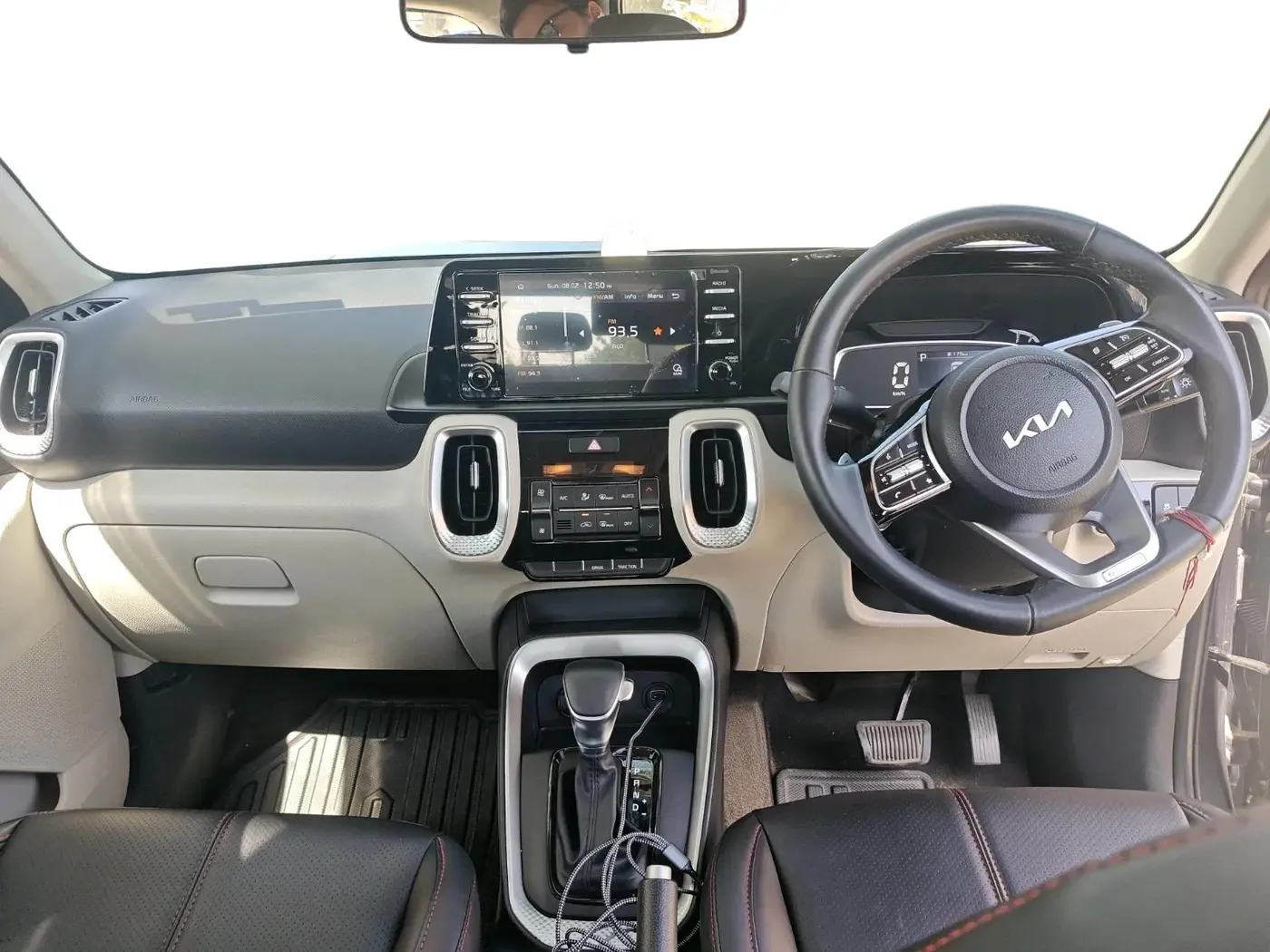 2023 KIA SONET HTX 1.0 DCT, Petrol, Automatic, 20,600 km, interior