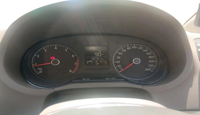 2015 Volkswagen Vento HIGHLINE 1.6 MPI, Petrol, Manual, 52,721 km, interior
