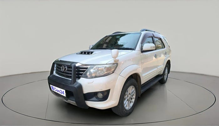 2014 Toyota Fortuner 3.0 4X2 AT, Diesel, Automatic, 2,66,086 km, exterior