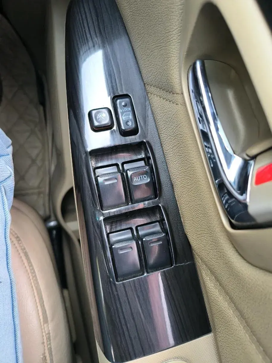 2014 Toyota Fortuner 3.0 4X2 AT, Diesel, Automatic, 2,66,086 km, interior