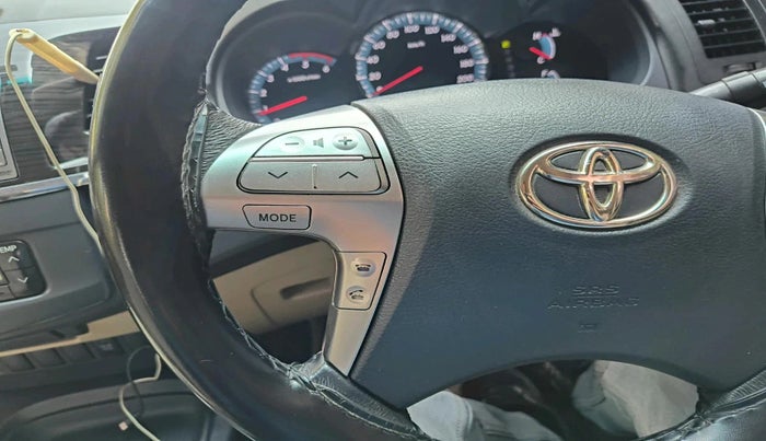 2014 Toyota Fortuner 3.0 4X2 AT, Diesel, Automatic, 2,66,086 km, interior