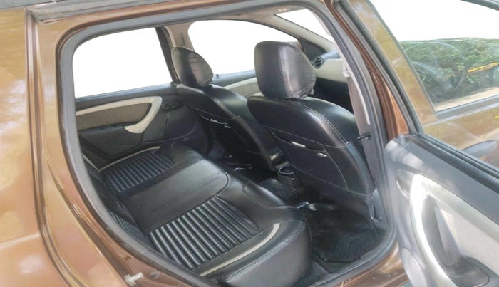 2013 Renault Duster 110 PS RXL DIESEL, Diesel, Manual, 93,168 km, interior