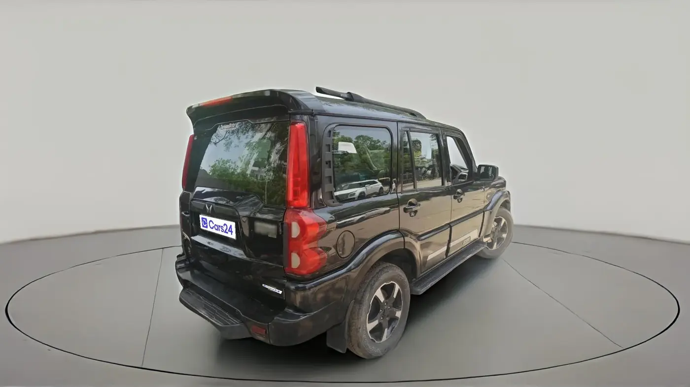2023 Mahindra SCORPIO CLASSIC S 7STR, Diesel, Manual, 66,763 km, exterior