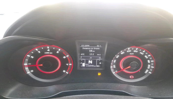2022 Mahindra XUV300 W8 (O) 1.2 PETROL, Petrol, Manual, 1,16,890 km, interior
