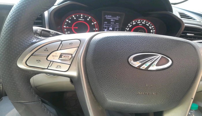 2022 Mahindra XUV300 W8 (O) 1.2 PETROL, Petrol, Manual, 1,16,890 km, interior
