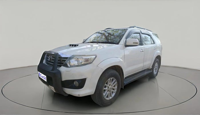 2014 Toyota Fortuner 3.0 4X2 MT, Diesel, Manual, 2,67,811 km, exterior