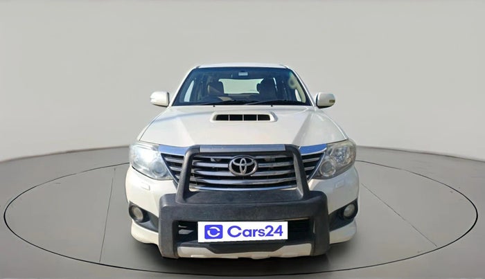 2014 Toyota Fortuner 3.0 4X2 MT, Diesel, Manual, 2,67,811 km, exterior