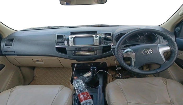 2014 Toyota Fortuner 3.0 4X2 MT, Diesel, Manual, 2,67,811 km, interior