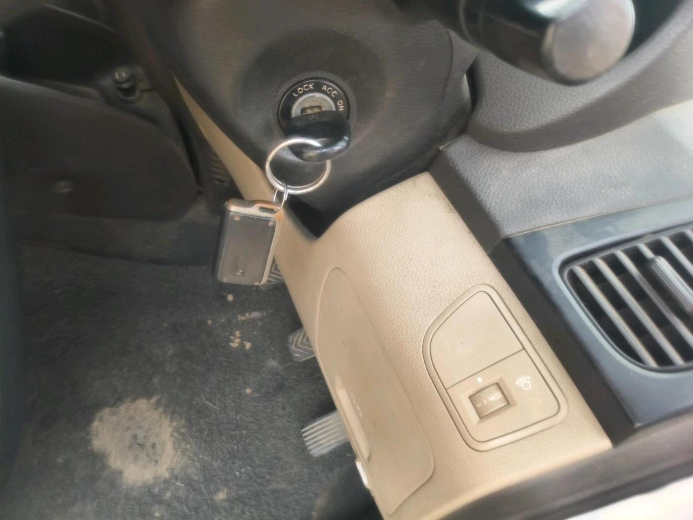 2014 Hyundai Eon ERA +, Petrol, Manual, 63,480 km, interior