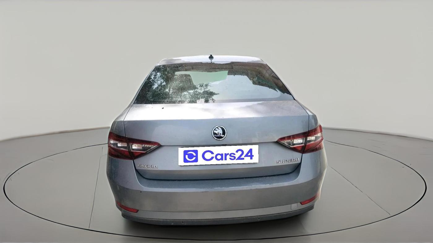 2017 Skoda Superb L&K 1.8 TSI AT, Petrol, Automatic, 88,544 km, exterior