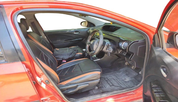 2014 Toyota Etios CROSS 1.4 VD, Diesel, Manual, 1,47,026 km, interior