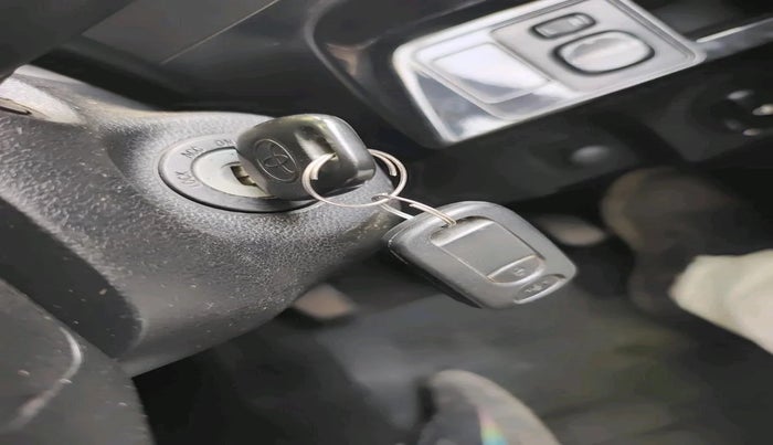 2014 Toyota Etios CROSS 1.4 VD, Diesel, Manual, 1,47,026 km, interior