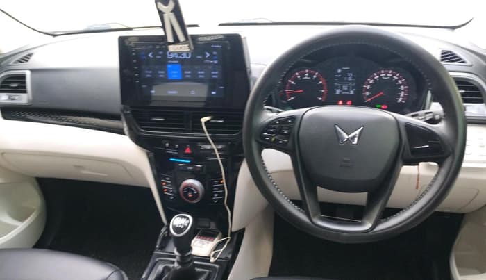 2025 Mahindra XUV 3XO MX1 1.2 L TCMPFi, Petrol, Manual, 8,344 km, interior